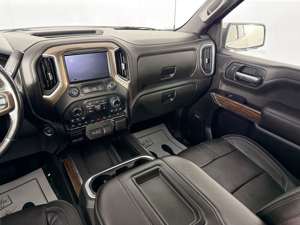 Used 2019 Chevrolet Silverado 1500 High Country w/ Technology Package image 25