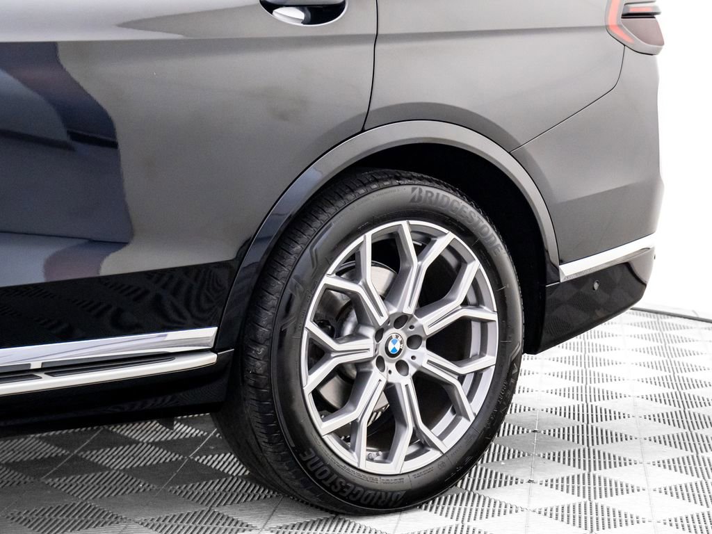 Used 2023 BMW X7 xDrive40i w/ Premium Package image 37