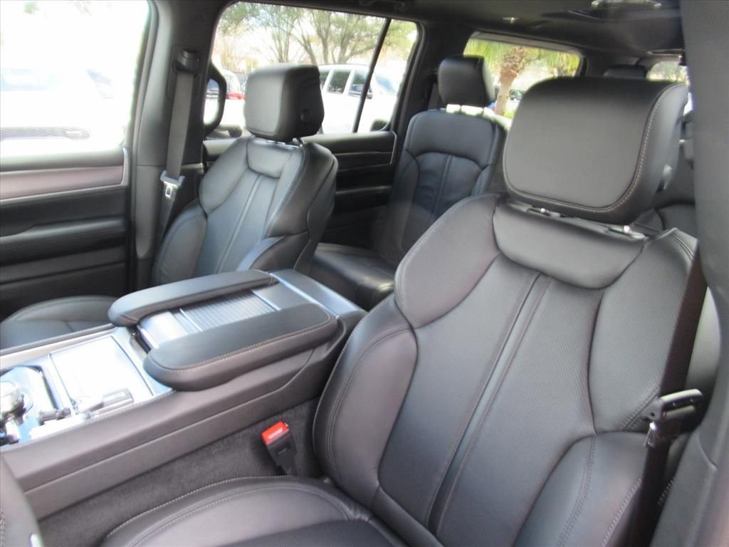 New 2026 Jeep Grand Wagoneer Limited w/ Premium Group II image 16