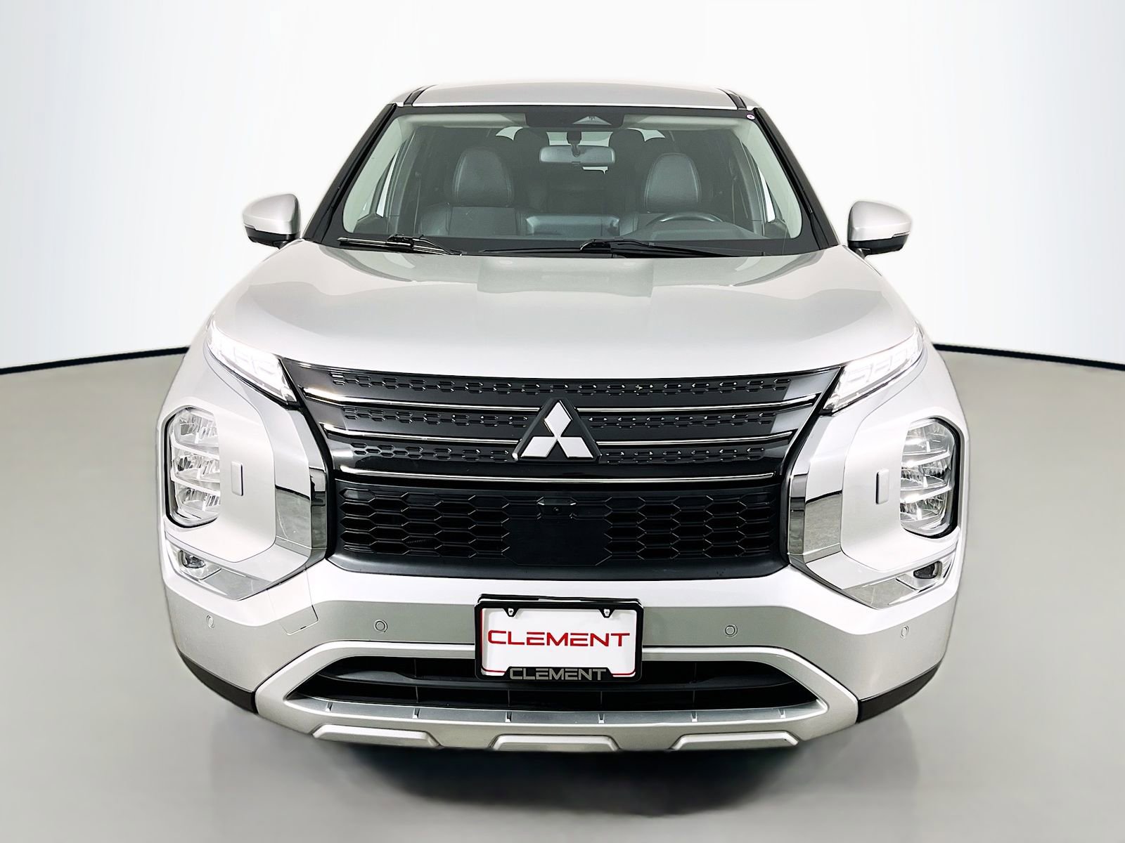 Used 2024 Mitsubishi Outlander SE video 2