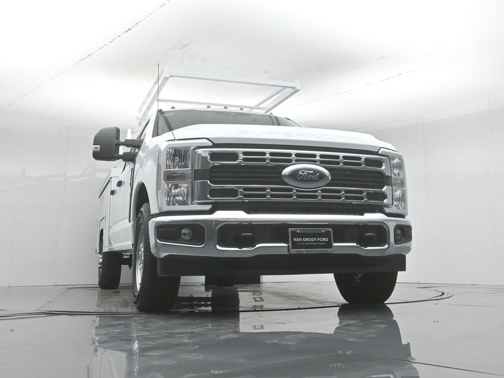 New 2026 Ford F350 XL w/ XL Chrome Package RWD image 54