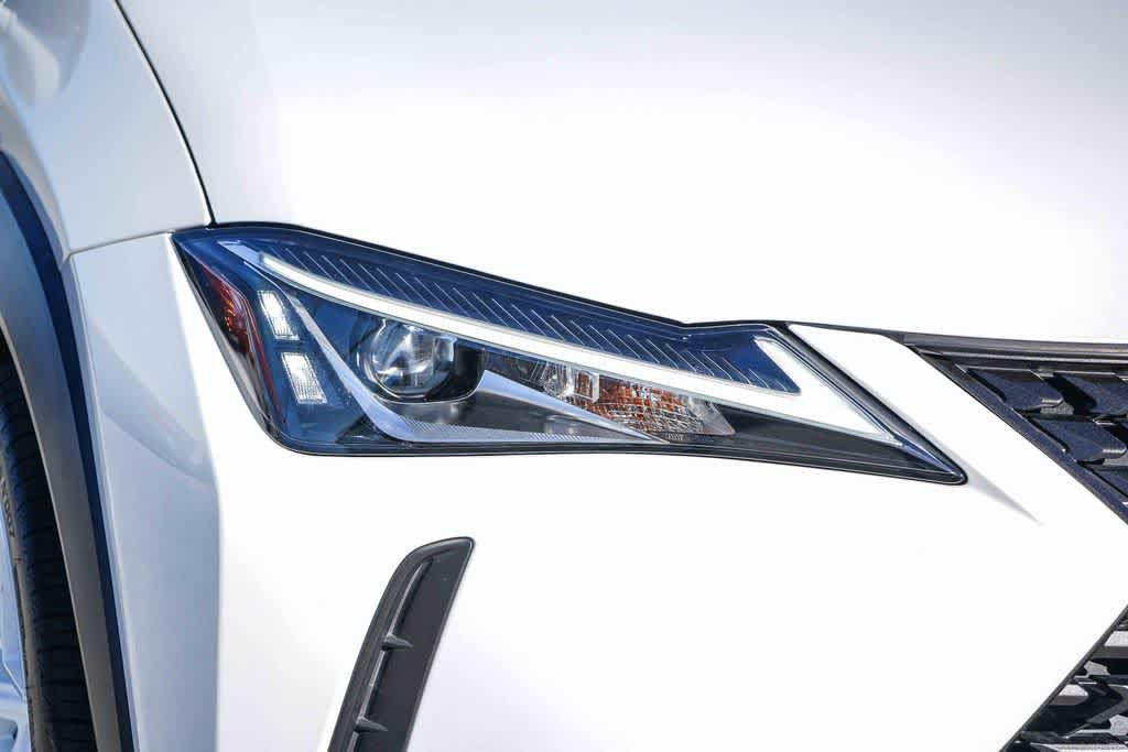 Used 2020 Lexus UX 200 w/ Accessory Package FWD image 4