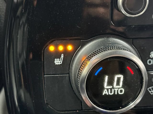 Used 2022 Toyota Highlander XLE AWD/4WD image 7