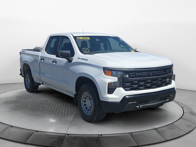 Used 2022 Chevrolet Silverado 1500 W/T w/ Trailering Package AWD/4WD image 7