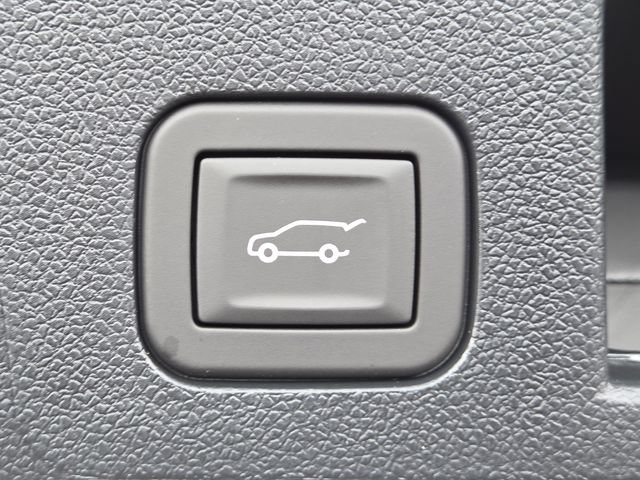 New 2027 GMC Terrain Elevation w/ Elevation Premium Package FWD image 19