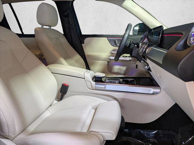 Used 2023 Mercedes-Benz GLB 250 image 22
