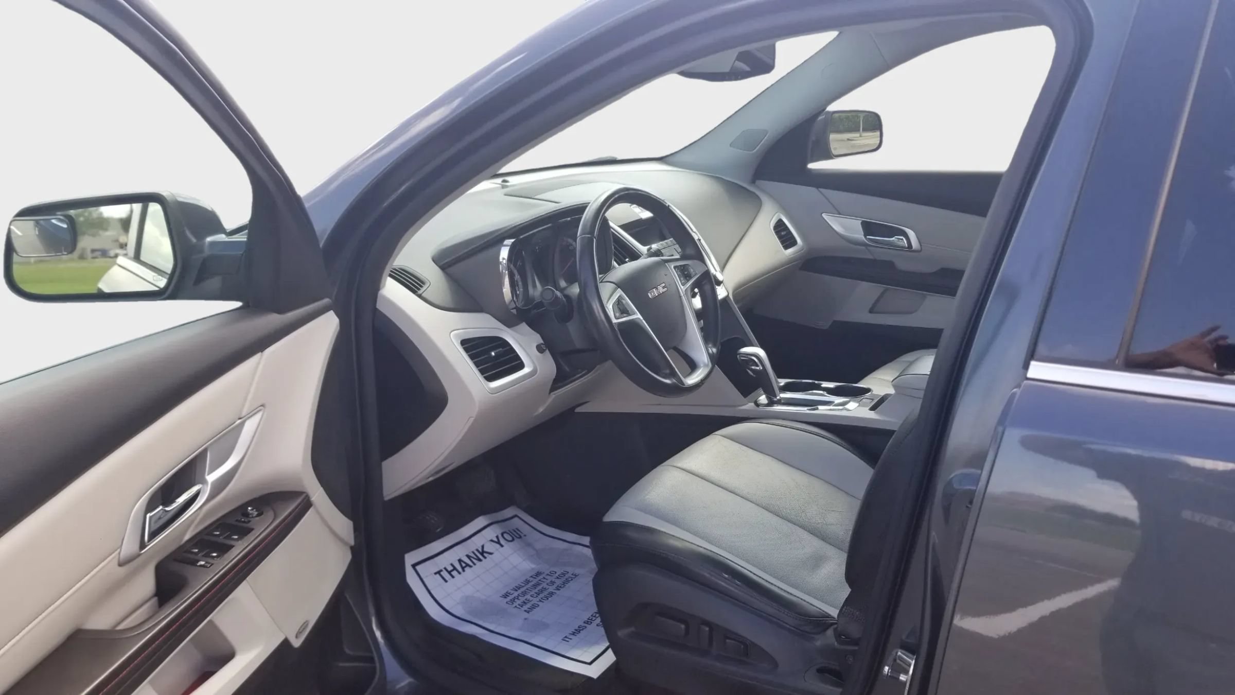 Used 2011 GMC Terrain SLT FWD image 10