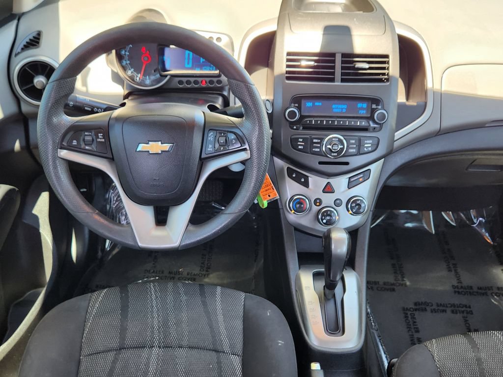 Used 2014 Chevrolet Sonic LT FWD image 3