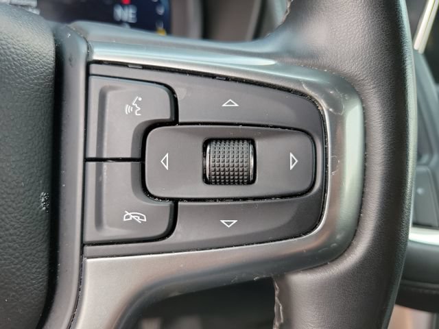 Used 2024 Chevrolet Suburban LT RWD image 28