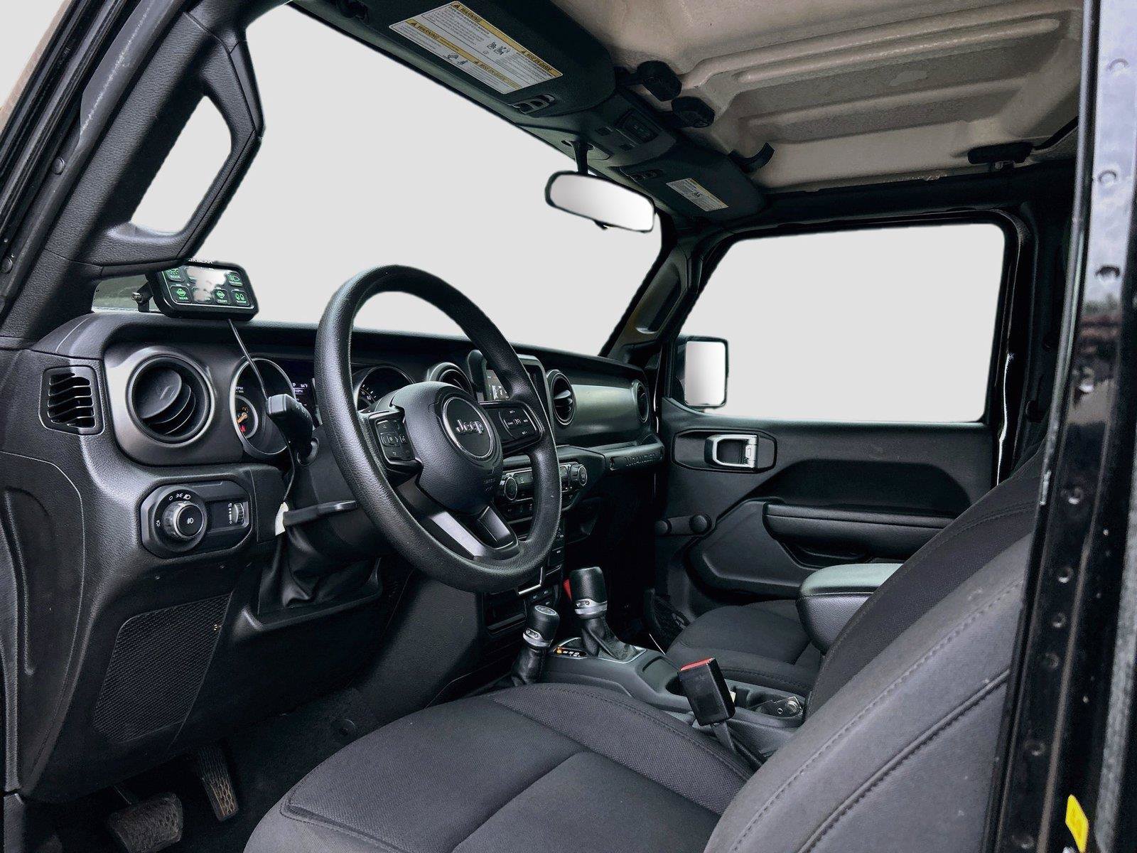 Used 2023 Jeep Wrangler Unlimited Sport AWD/4WD image 24