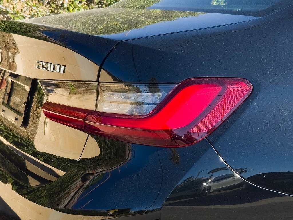 Used 2022 BMW 330i 330i w/ Driving Assistance Package image 7