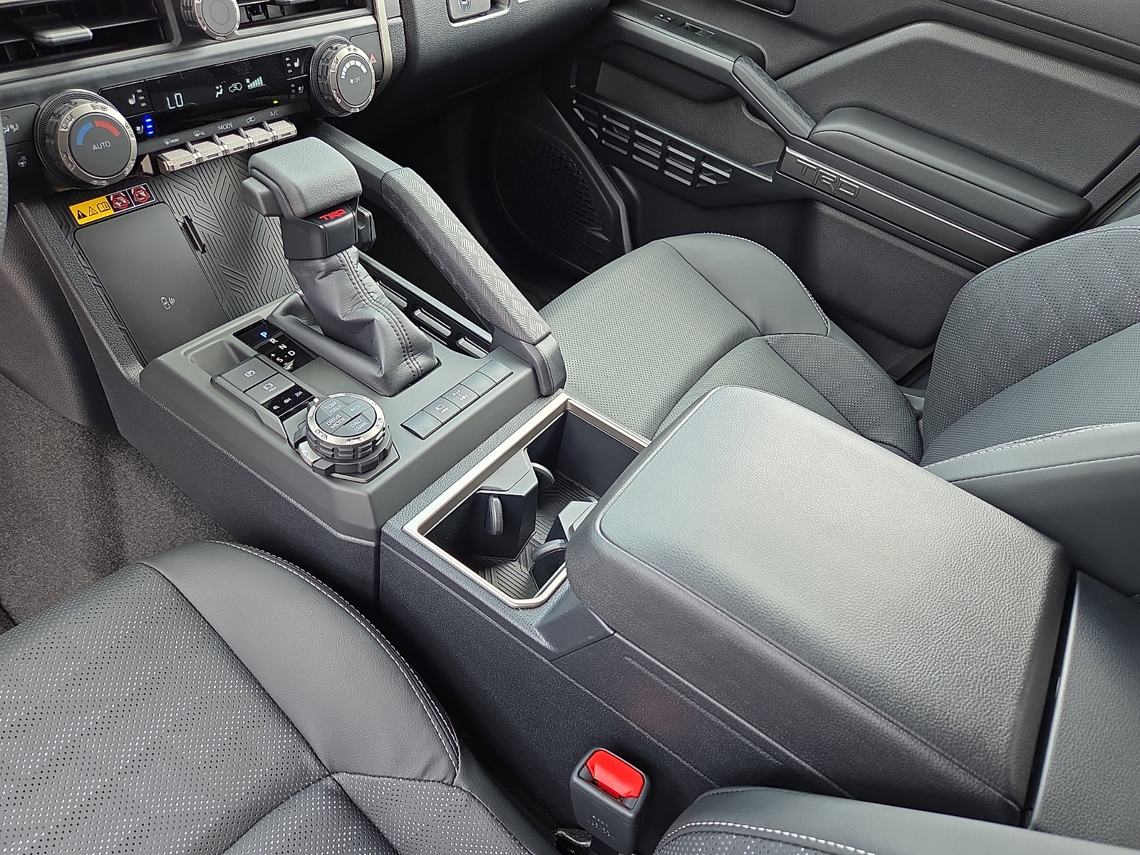 New 2026 Toyota 4Runner TRD Off-Road Premium AWD/4WD image 15
