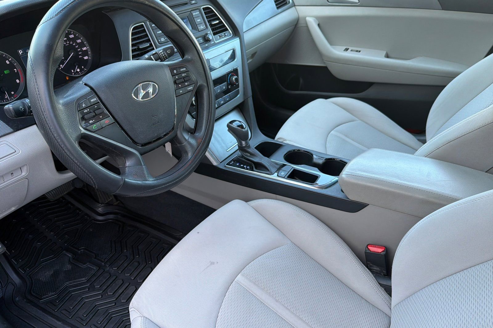 Used 2015 Hyundai Sonata SE image 10