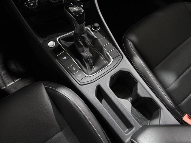 Used 2023 Volkswagen Jetta SE image 14