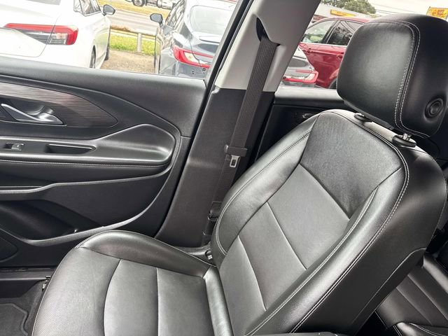 Used 2022 GMC Terrain SLT image 21