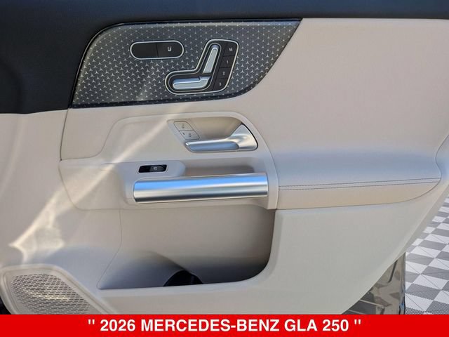 Used 2026 Mercedes-Benz GLA 250 4MATIC image 35