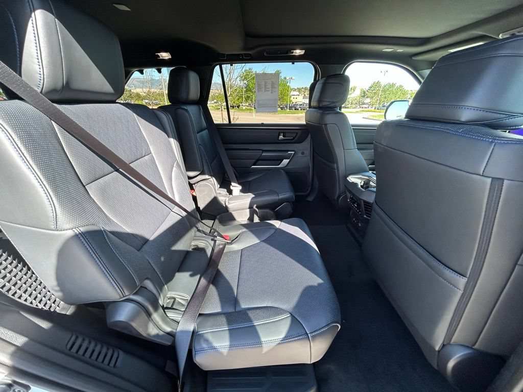 Used 2026 Toyota Sequoia Platinum AWD/4WD image 27