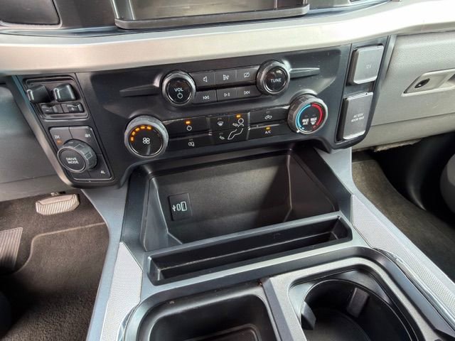 Used 2024 Ford F350 XLT image 3