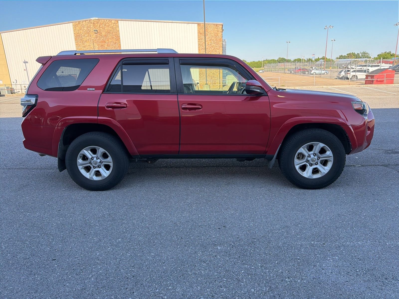 Used 2016 Toyota 4Runner SR5 RWD image 2