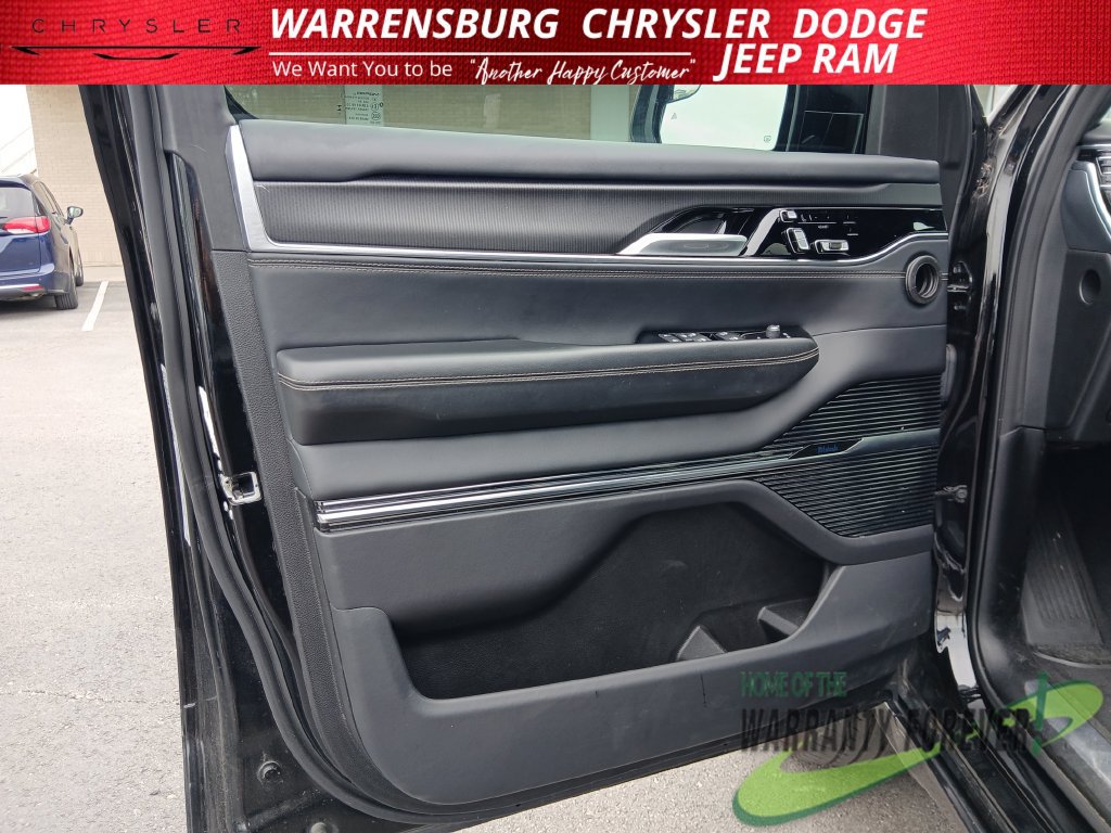 Used 2024 Jeep Grand Wagoneer L Series II w/ Quick Order Packagew 28T AWD/4WD image 13
