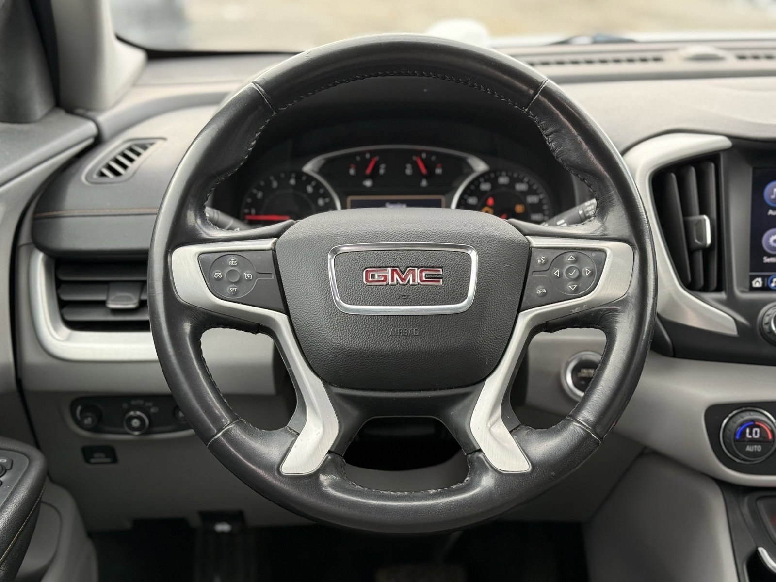 Used 2019 GMC Terrain SLT image 16