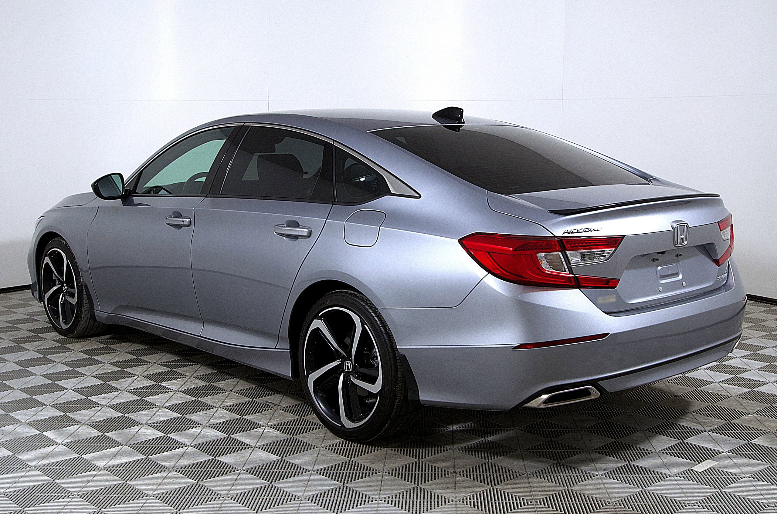 Used 2021 Honda Accord Sport image 9