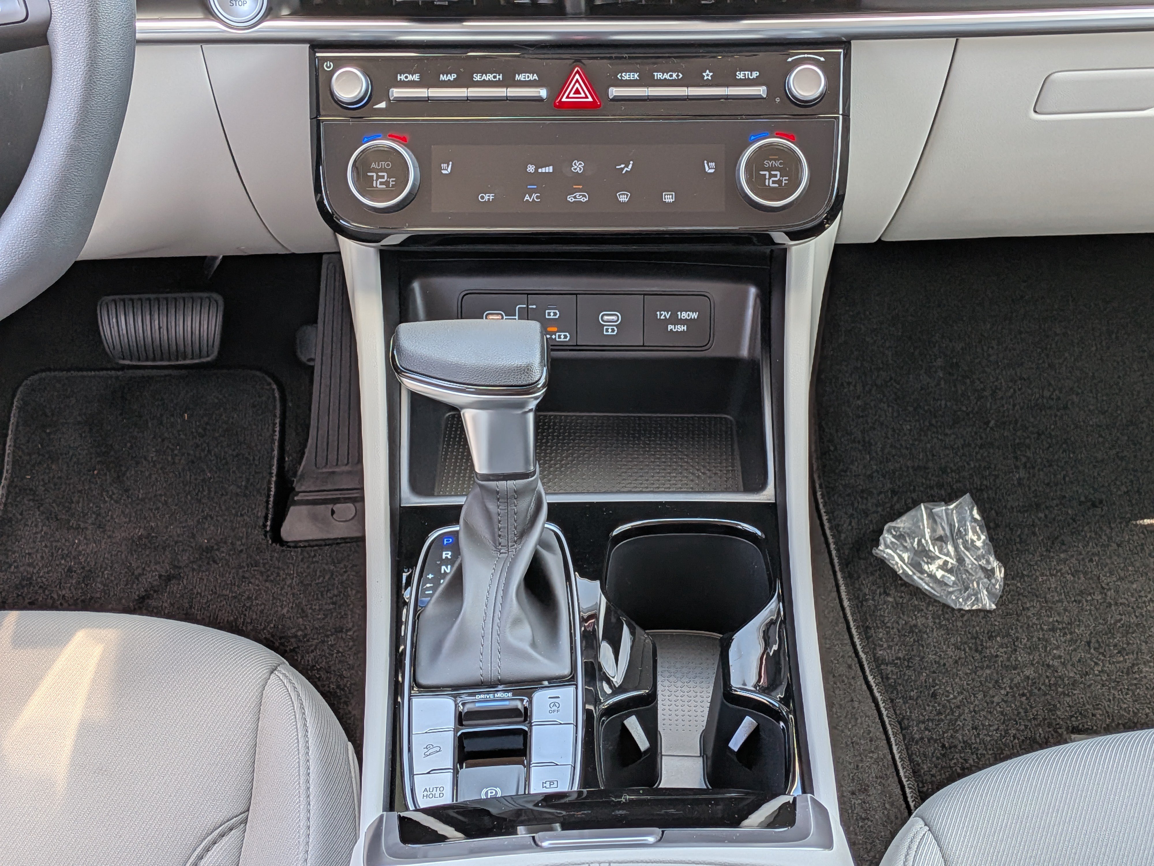 New 2026 Hyundai Tucson Limited FWD image 19