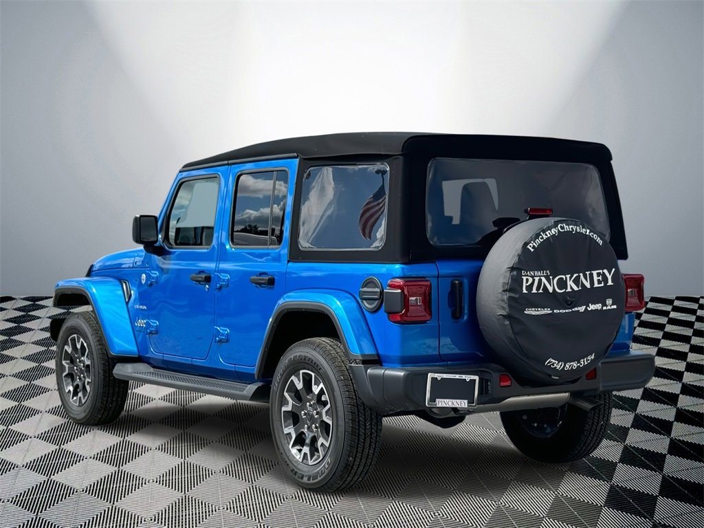 Used 2024 Jeep Wrangler Sahara image 4