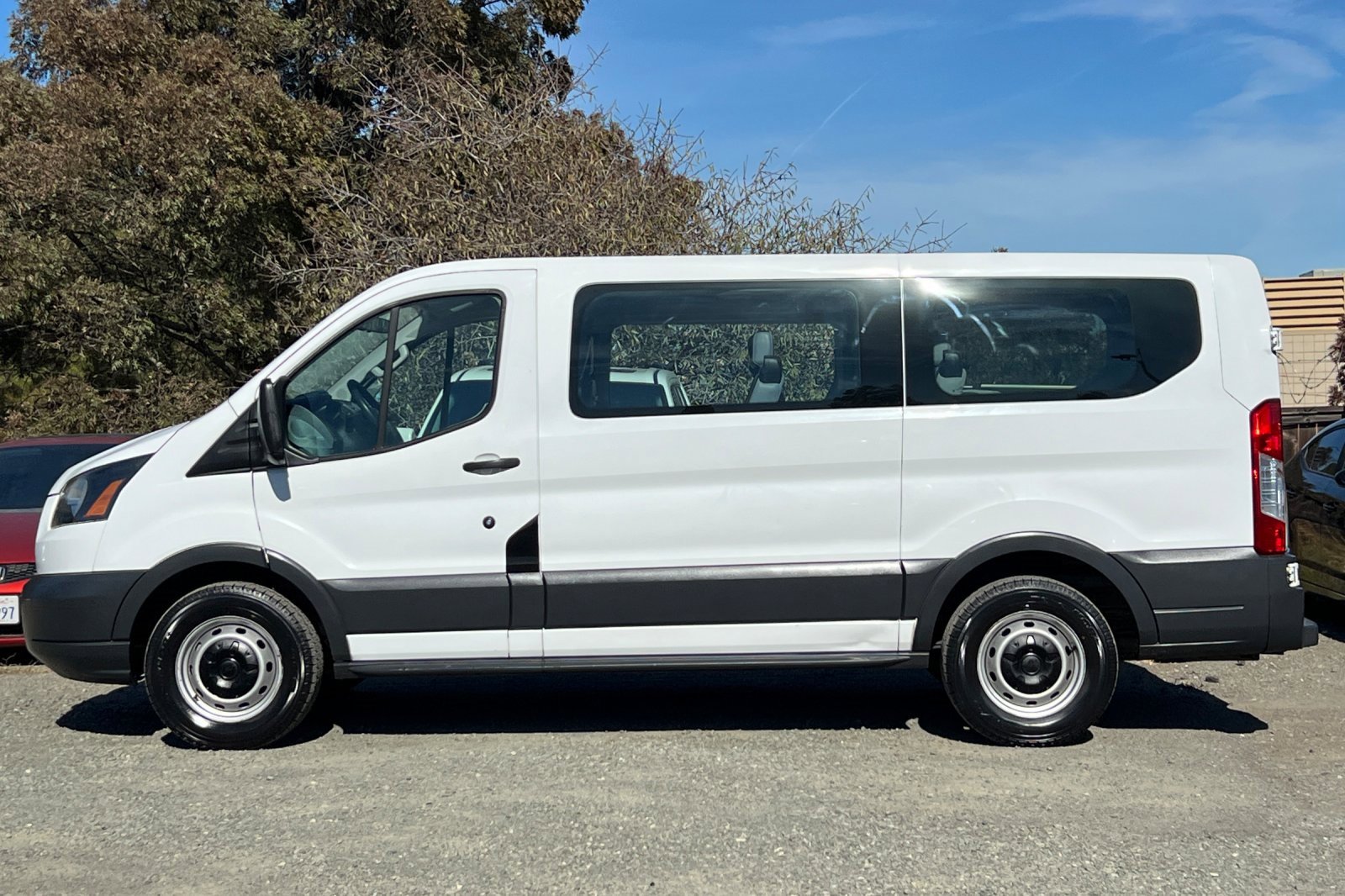 Certified 2018 Ford Transit 150 XL image 7