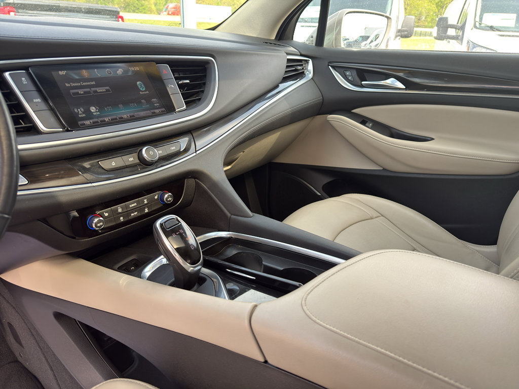 Used 2019 Buick Enclave Essence AWD/4WD image 11