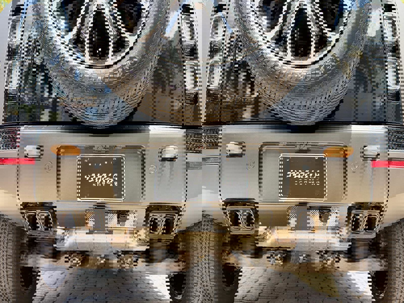 Used 2025 Land Rover Defender 110 AWD/4WD image 51