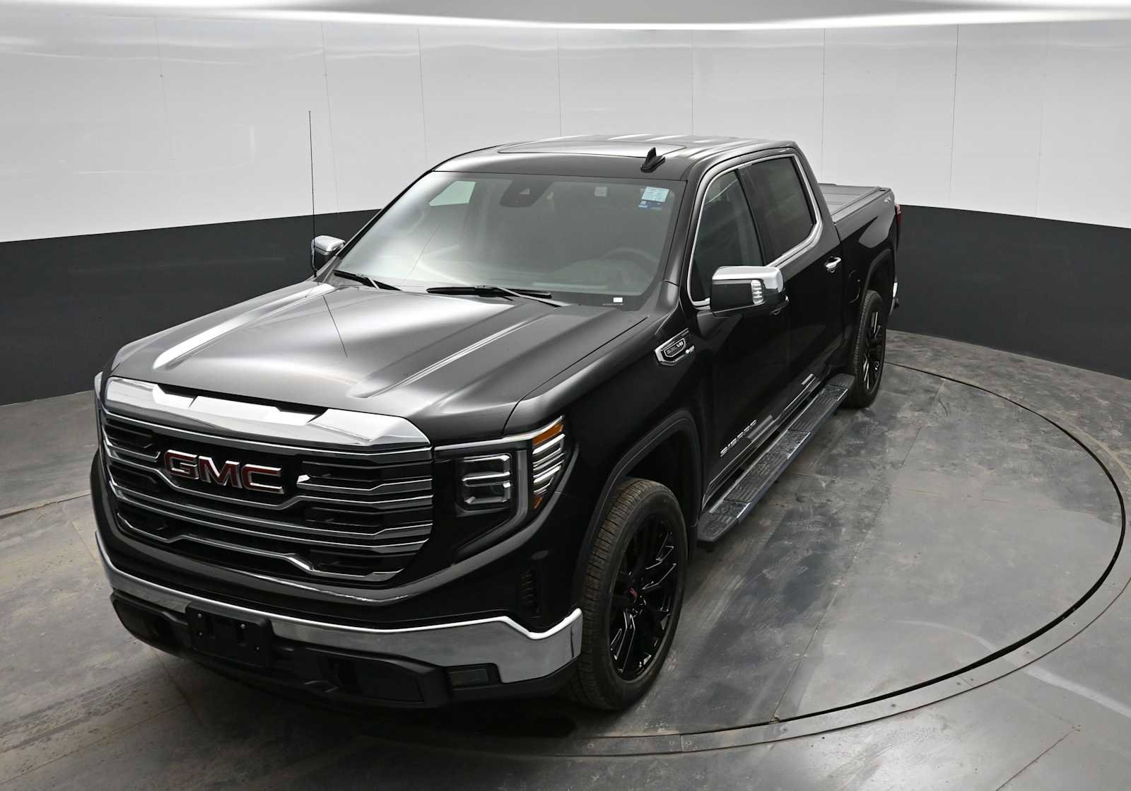 New 2026 GMC Sierra 1500 SLT w/ SLT Premium Package image 25