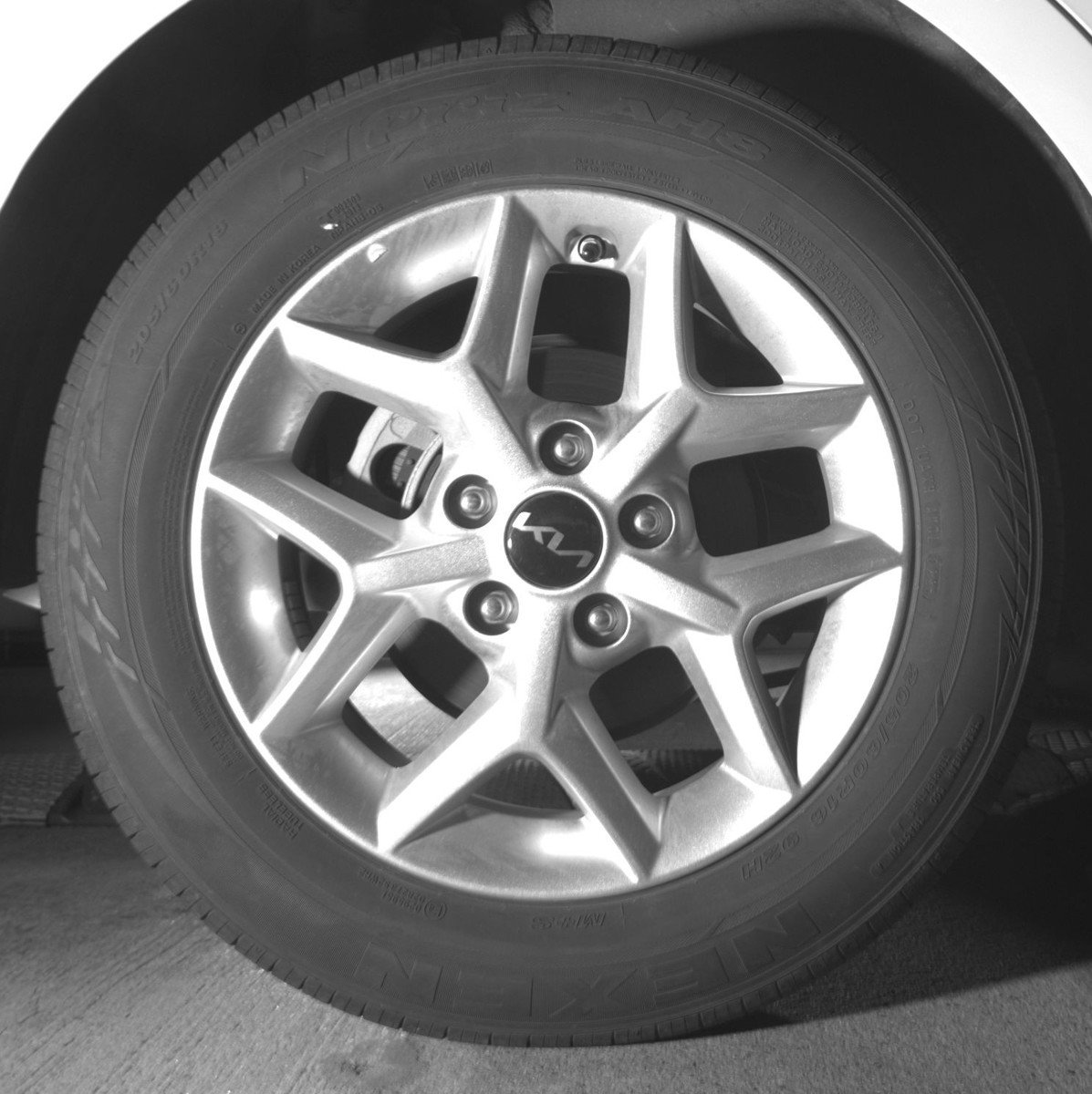 Used 2025 Kia Soul LX w/ LX Technology Package FWD image 22