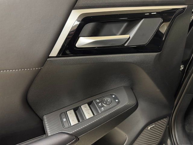 New 2026 Mitsubishi Outlander SE FWD image 7