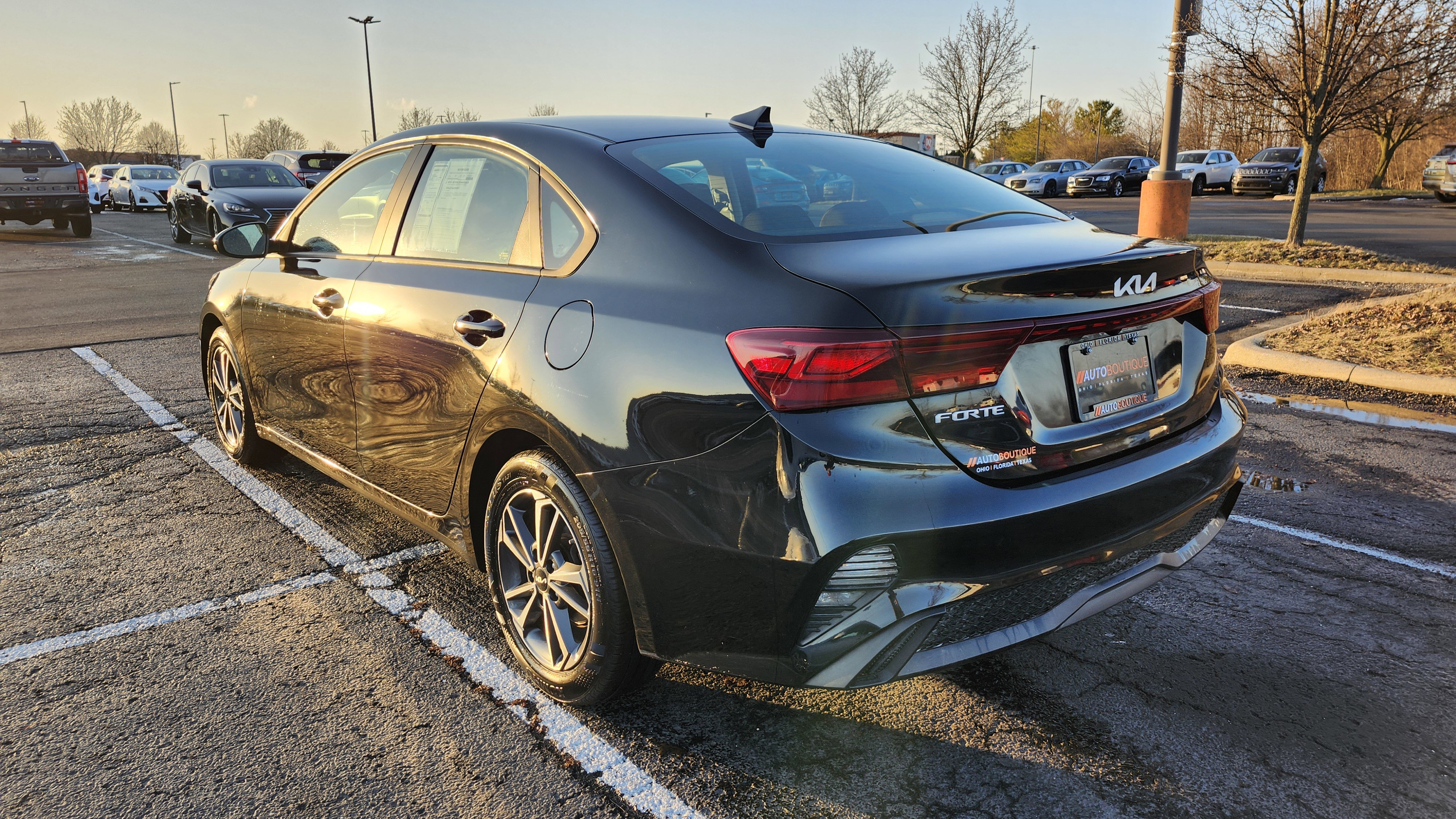 Used 2023 Kia Forte LXS image 13