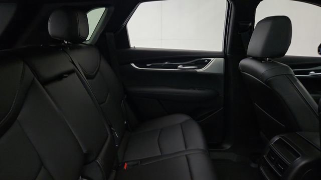 Certified 2023 Cadillac XT5 Premium Luxury w/ LPO, Floor Liner Package image 24
