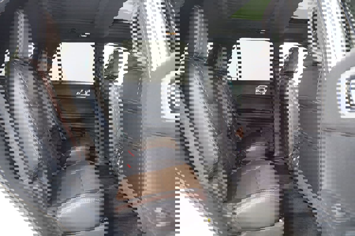 Used 2013 Ford Explorer Sport image 14