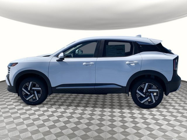 New 2025 Nissan Kicks SV image 2