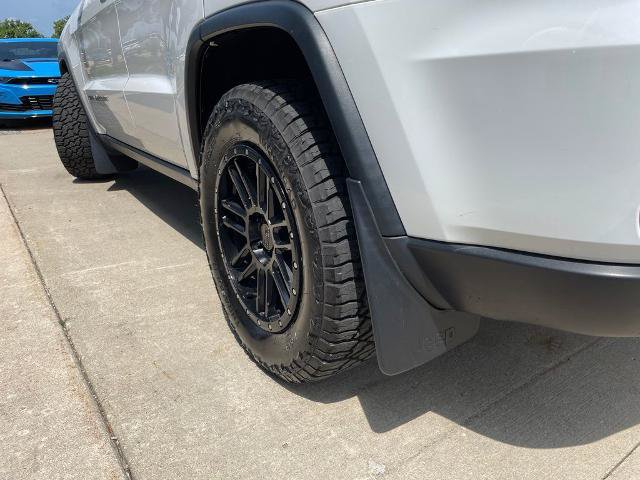 Used 2019 Jeep Grand Cherokee Limited w/ Luxury Group II AWD/4WD image 19