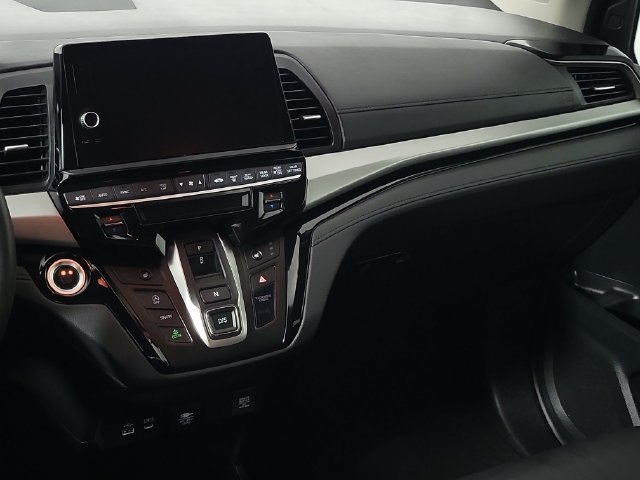 Used 2025 Honda Odyssey Touring image 13