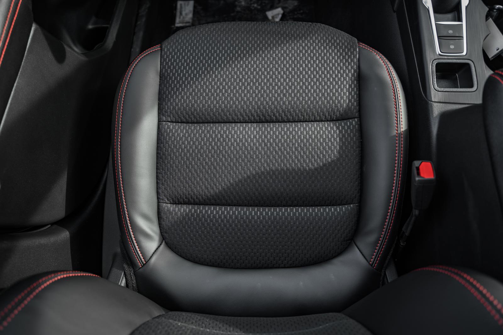 New 2026 Ford Escape ST-Line Select w/ Tech Pack #1 image 32