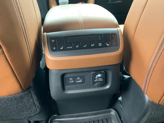 Used 2024 Nissan Pathfinder Platinum w/ Cargo Package image 27