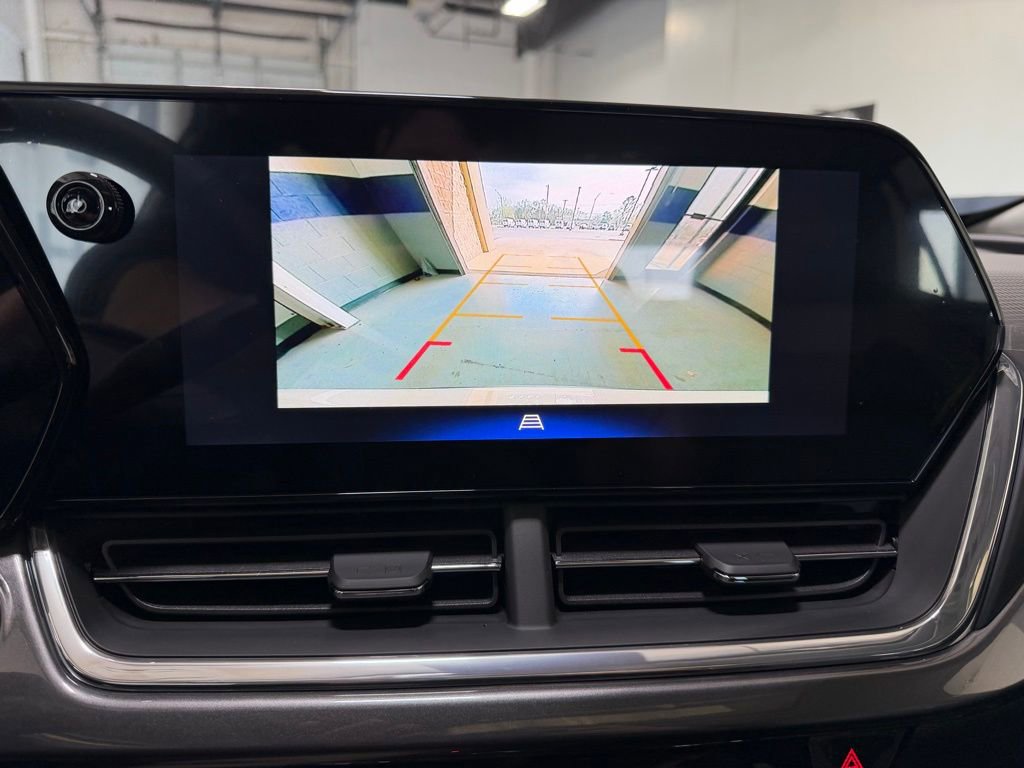 New 2026 Chevrolet Trax ACTIV w/ Sunroof Package image 19