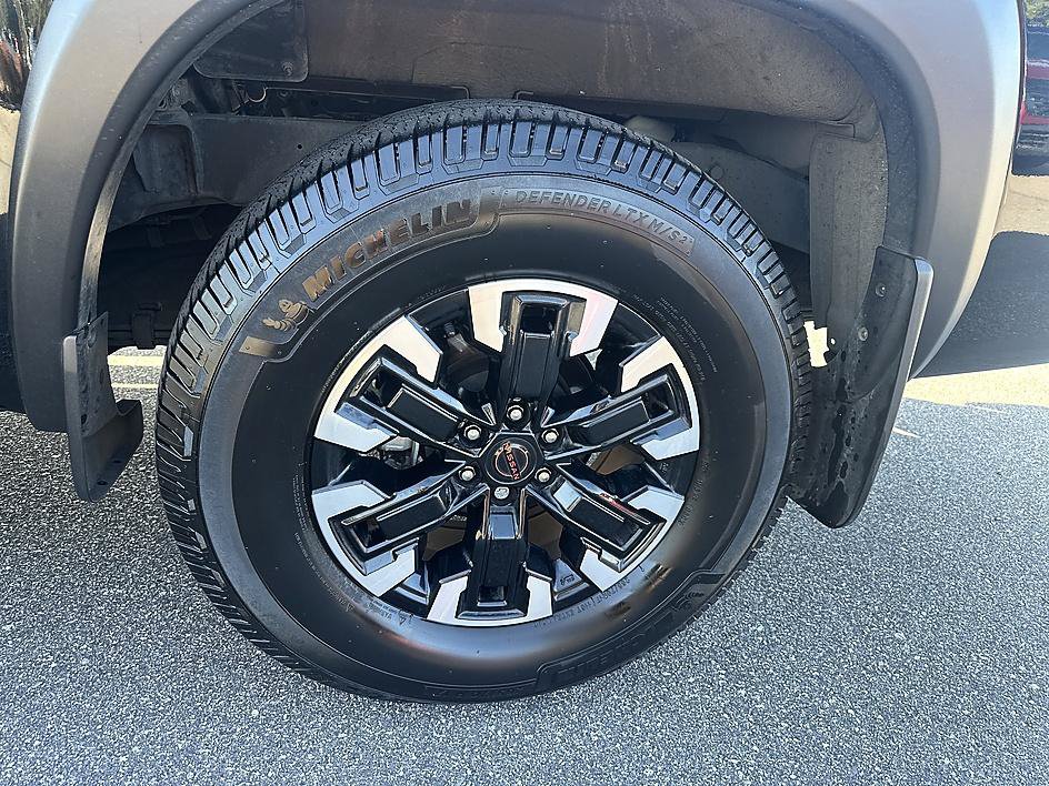 Certified 2022 Nissan Frontier PRO-4X w/ Technology Package AWD/4WD image 11