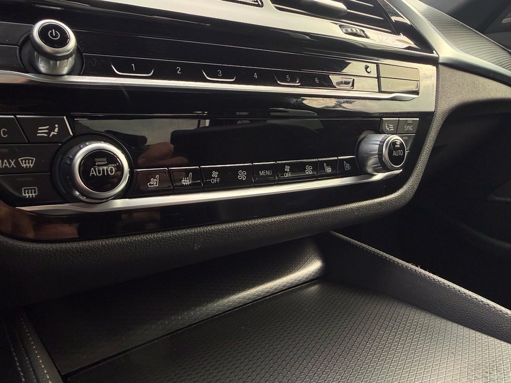 Used 2023 BMW 540i xDrive w/ M Sport Package AWD/4WD image 19