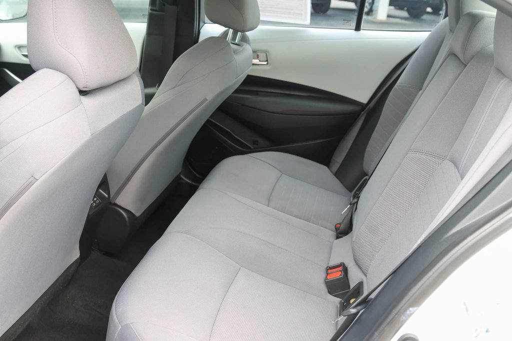 Used 2024 Toyota Corolla SE w/ SE Premium Package FWD image 8