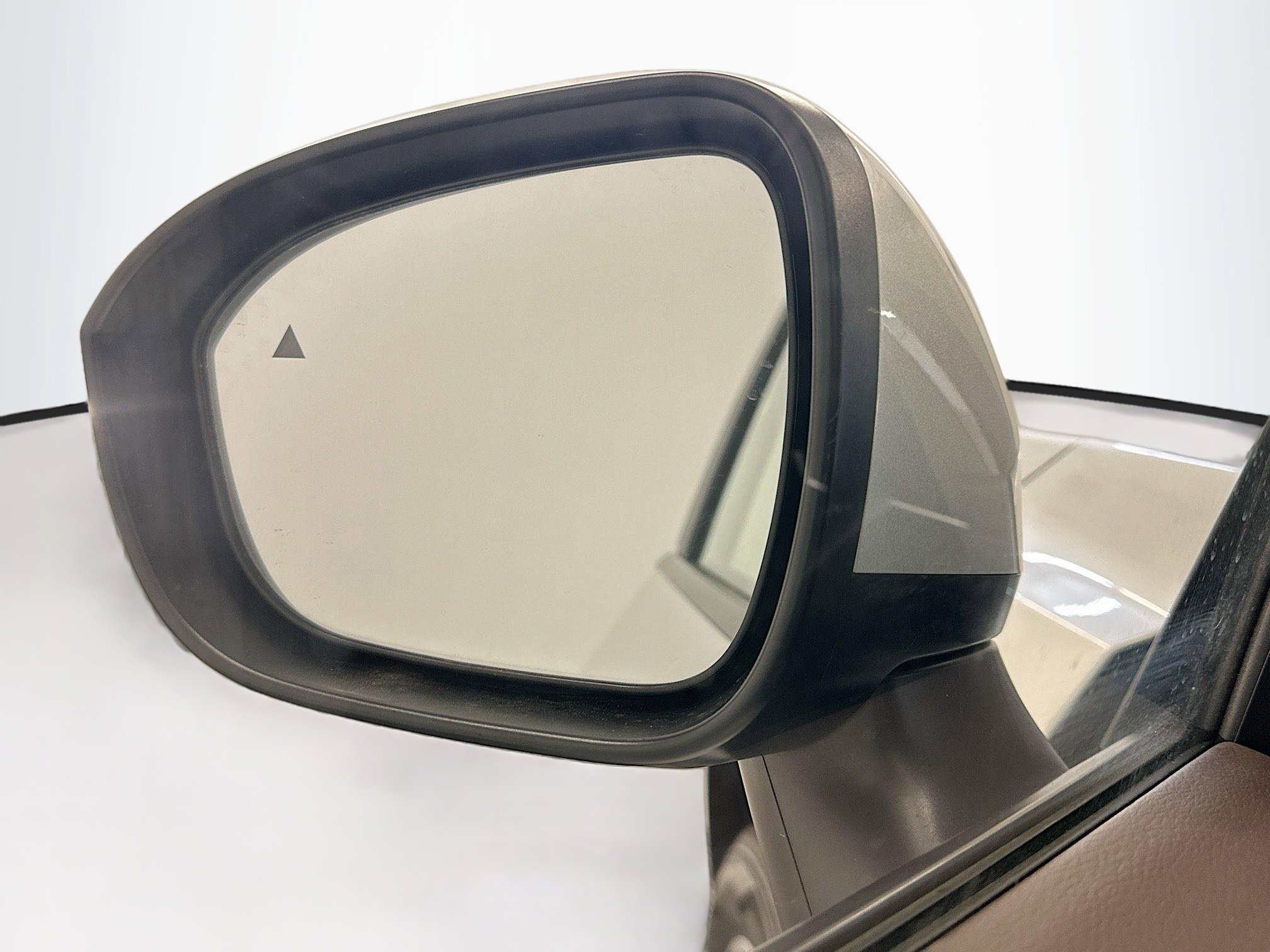 Used 2023 Nissan Rogue SV image 16