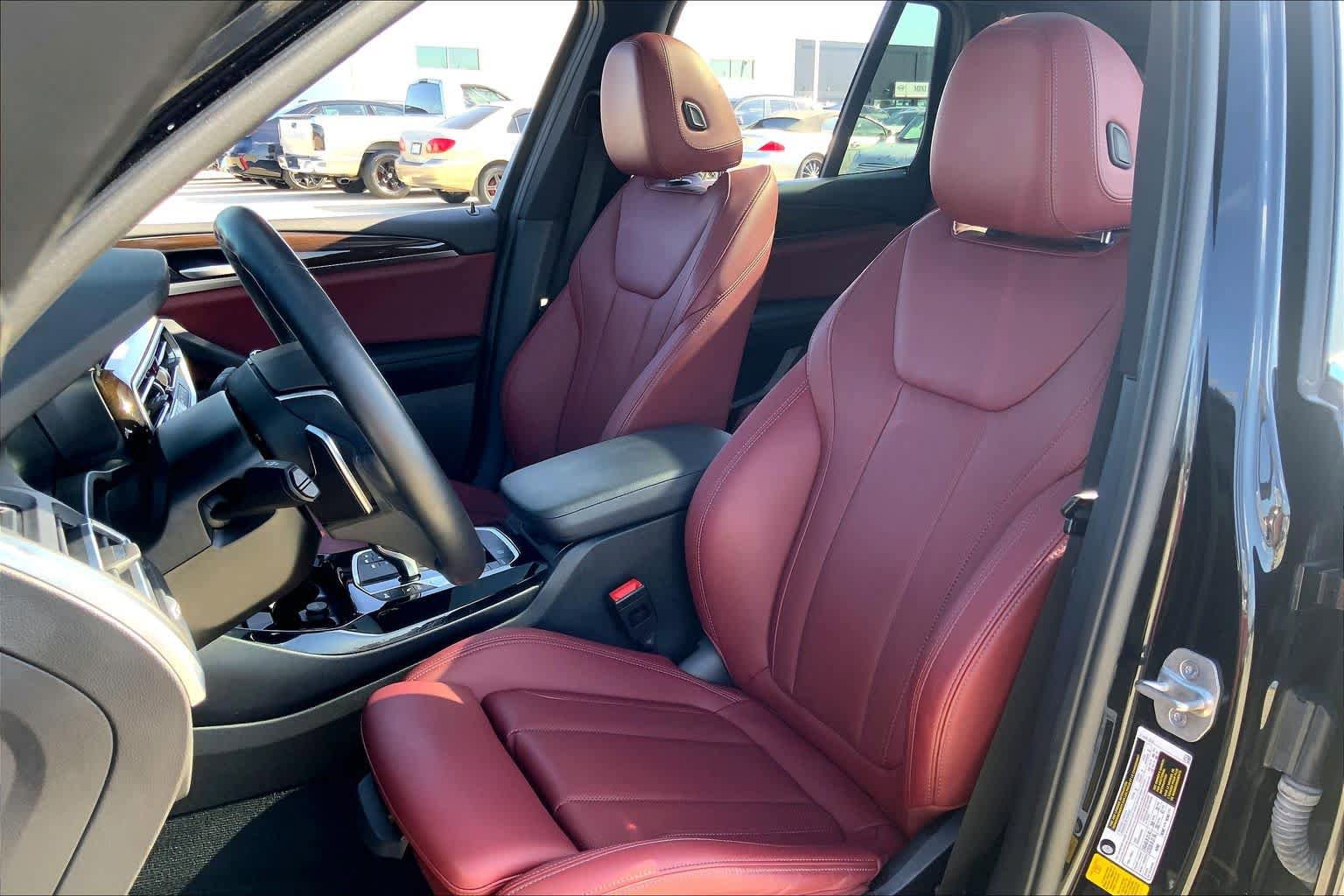 Used 2024 BMW X3 sDrive30i w/ Premium Package RWD image 7