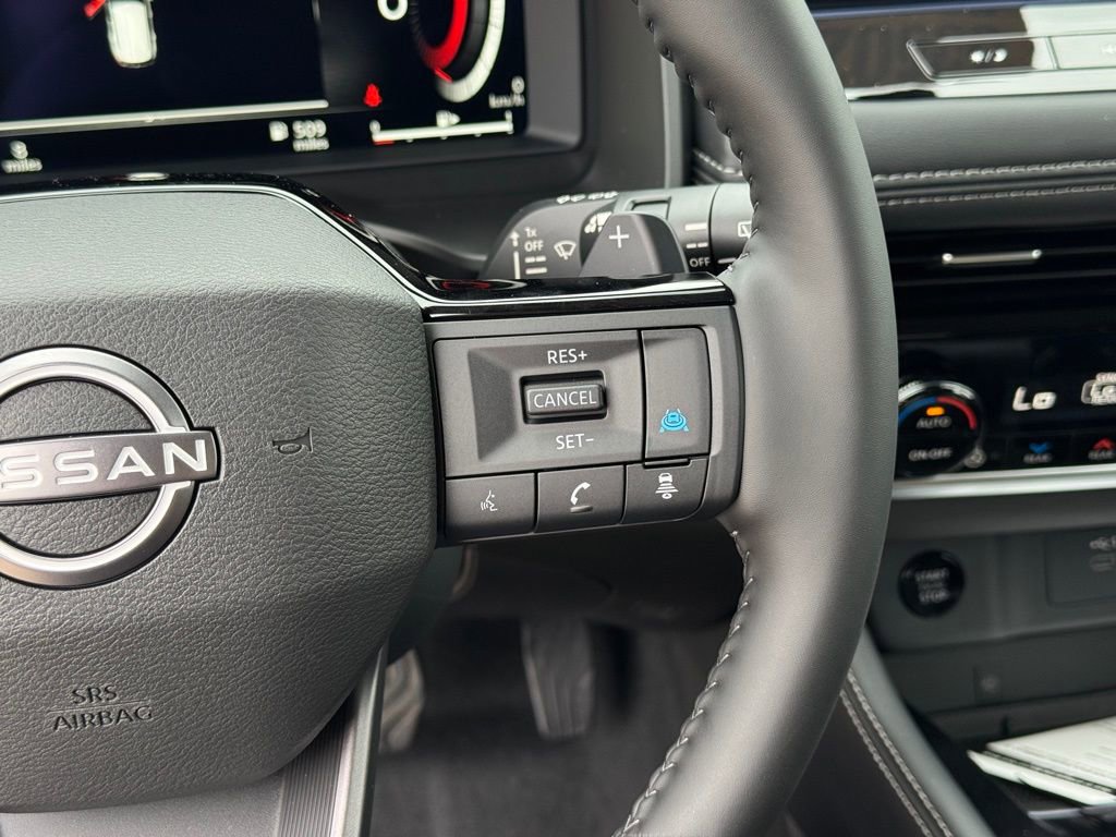 New 2026 Nissan Rogue Platinum image 9