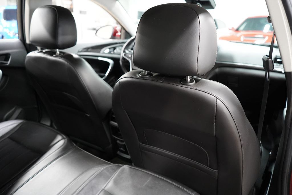 Used 2017 Buick Regal Premium w/ Driver Confidence Package #1 AWD/4WD image 30